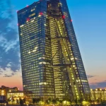 ECB monetarinė politika geopolitinės įtampos akivaizdoje