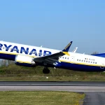 Ryanair finansiniai iššūkiai dėl padidėjusių kuro kainų