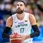 Jonas Valančiūnas grįžta į Lietuvą: krepšinio simbolis jaunajai kartai